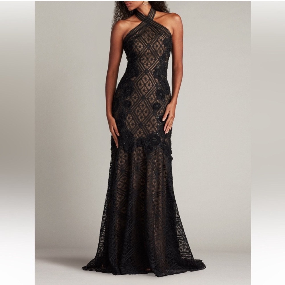 Tadashi Shoji Lakota Black Sequin Halter Neck Evening Gown Maxi Dress Mermaid